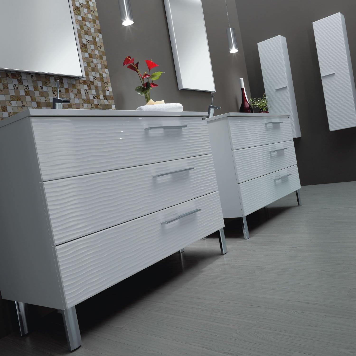 48" Single Vanity, Floor Mount, 3 Drawers with Soft Close, White Glossy, Serie Dune by VALENZUELA